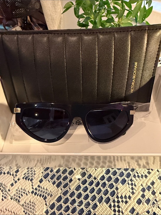 Victoria Beckham Black Sunglasses with Gold Accents main image 4